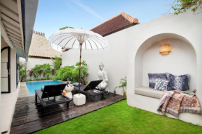 Batu Belig Canggu Beach House with private pool